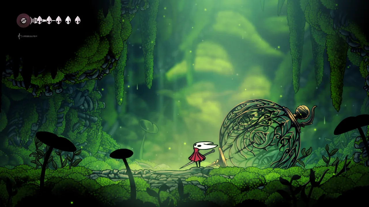 Скриншот Silksong: Хорнет с иглой в мшистой пещере перед огромным резным золотым коконом в зелёных зарослях